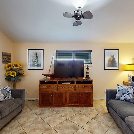 Sunflower Hello Port Aransas Exterior photo